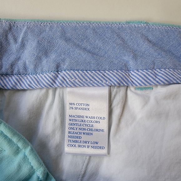 3" Leah Short in Offshore Green by Southern Tide - Picture 8 of 9